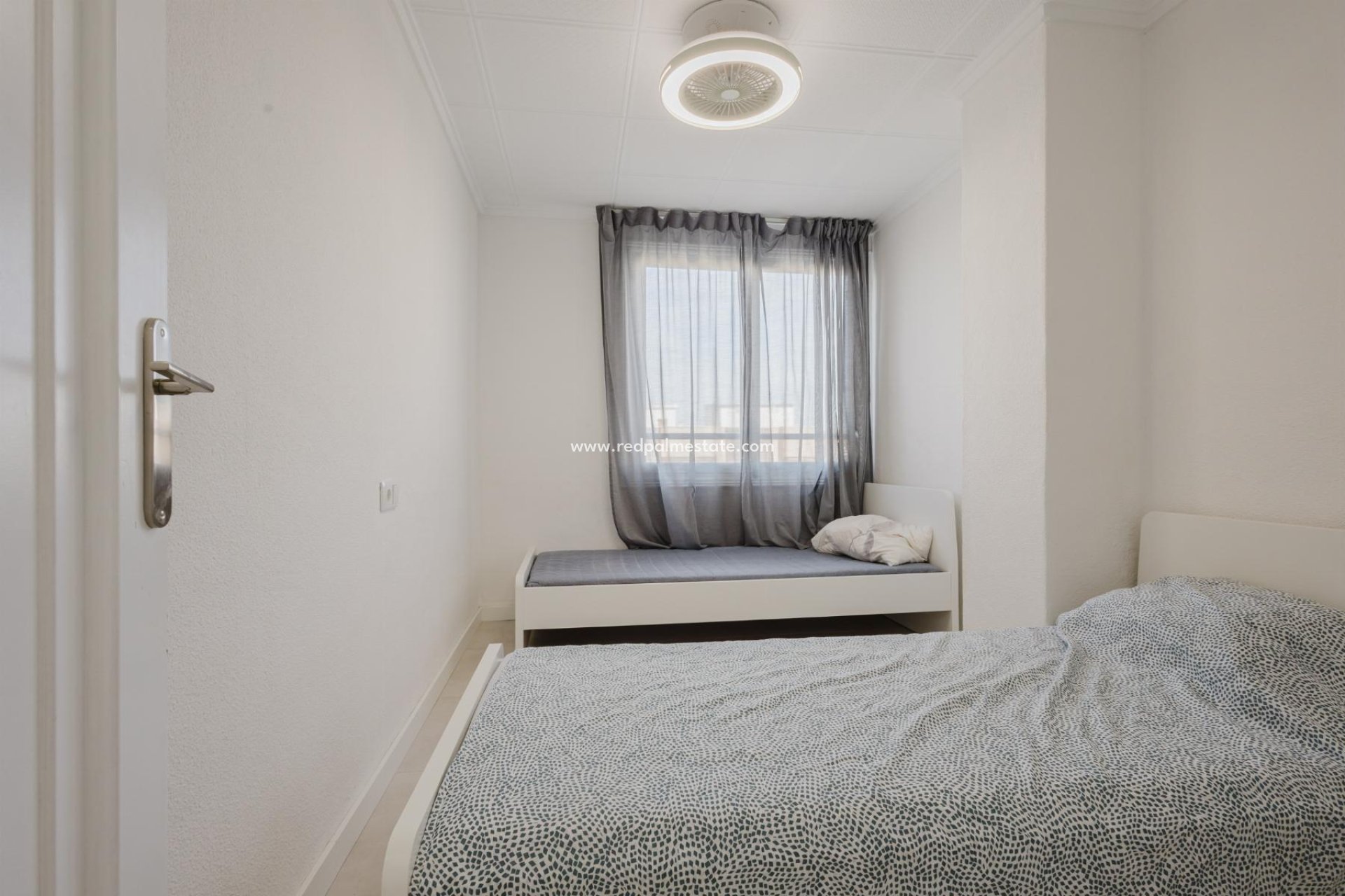 Videresalg - Apartamento -
Torrevieja - El Acequión - Los Náufragos