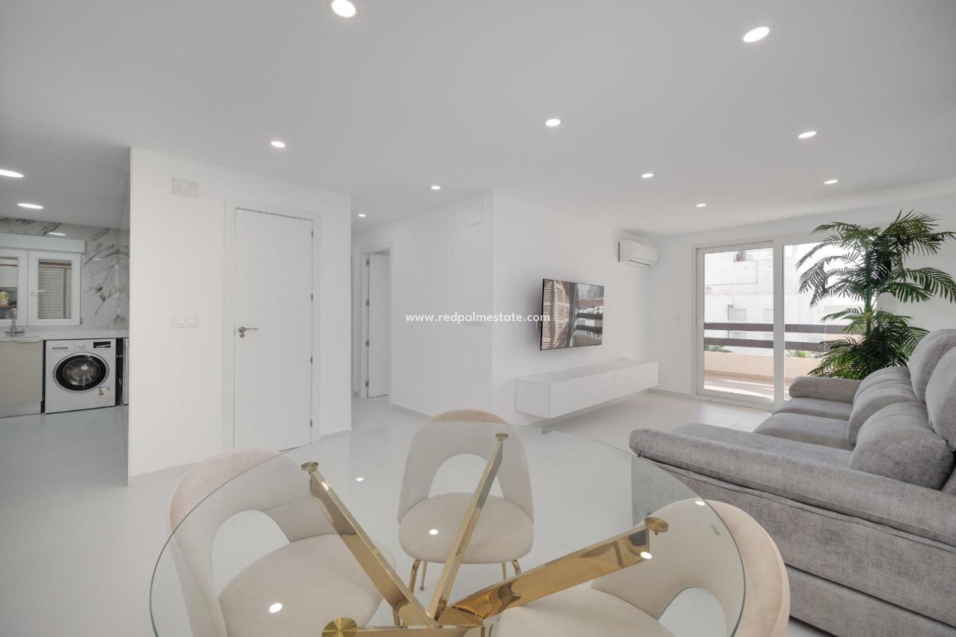 Videresalg - Apartamento -
Torrevieja - El Acequión - Los Náufragos