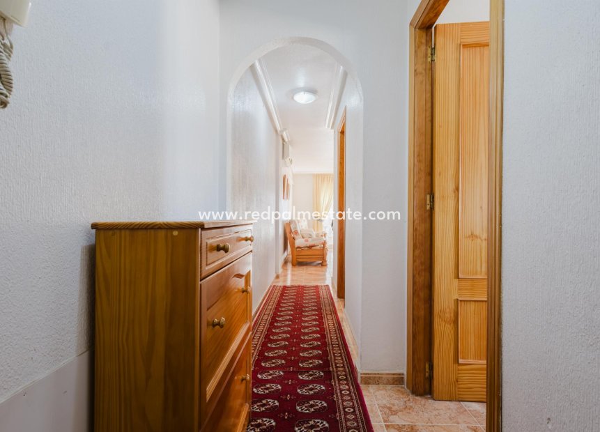 Videresalg - Apartamento -
Torrevieja - PARQUE DE LAS NACIONES