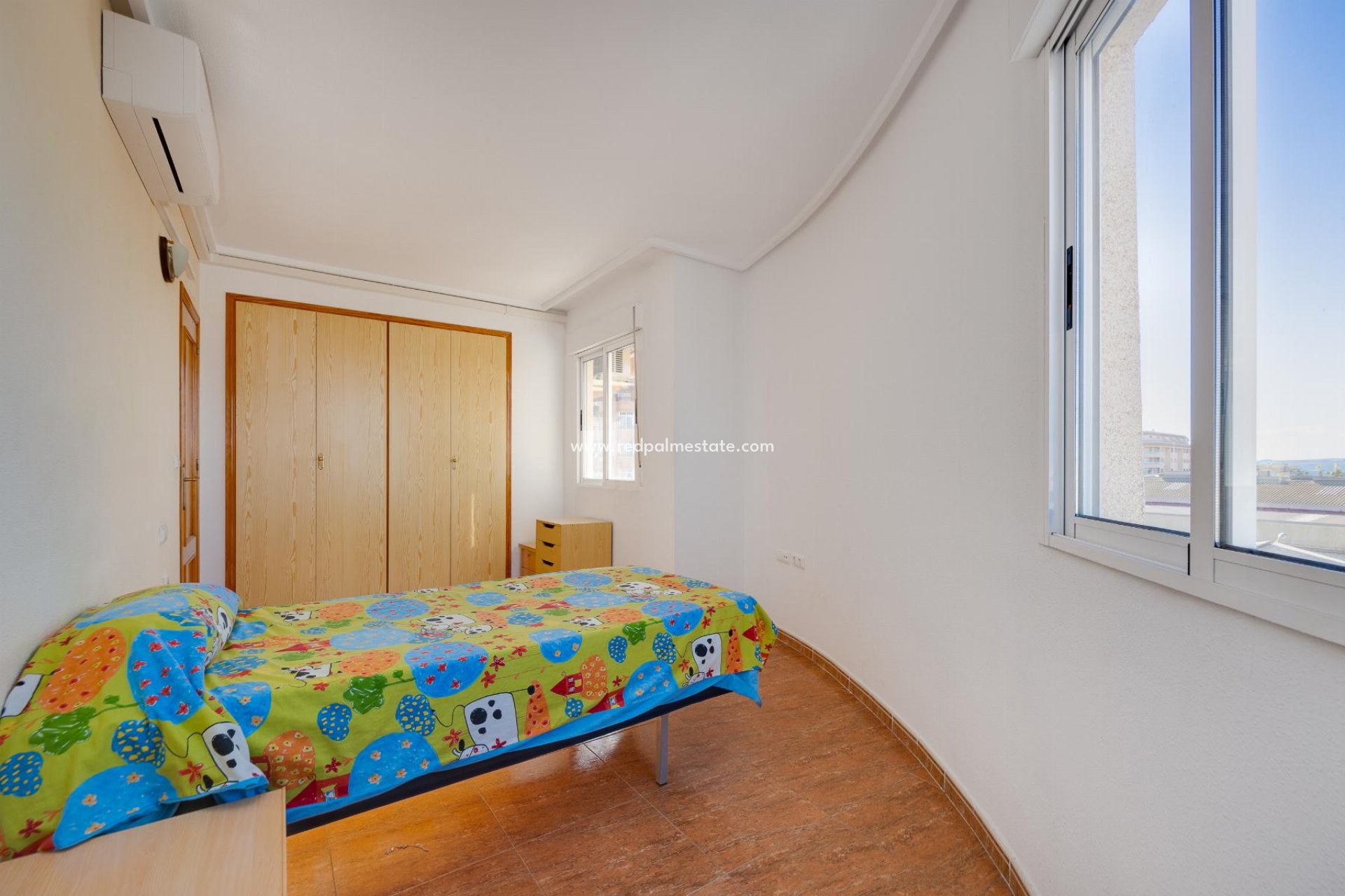 Videresalg - Apartamento -
Torrevieja - PARQUE DE LAS NACIONES