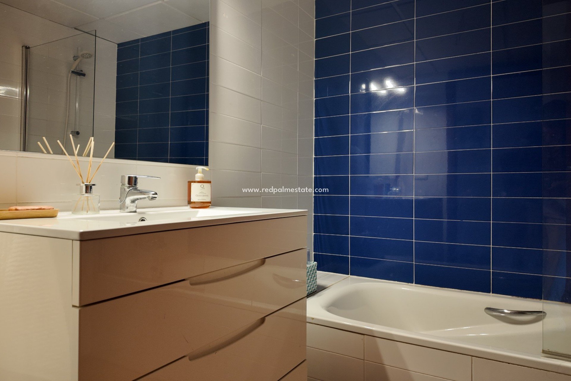 Videresalg - Bungalow -
Alicante - Lloixa