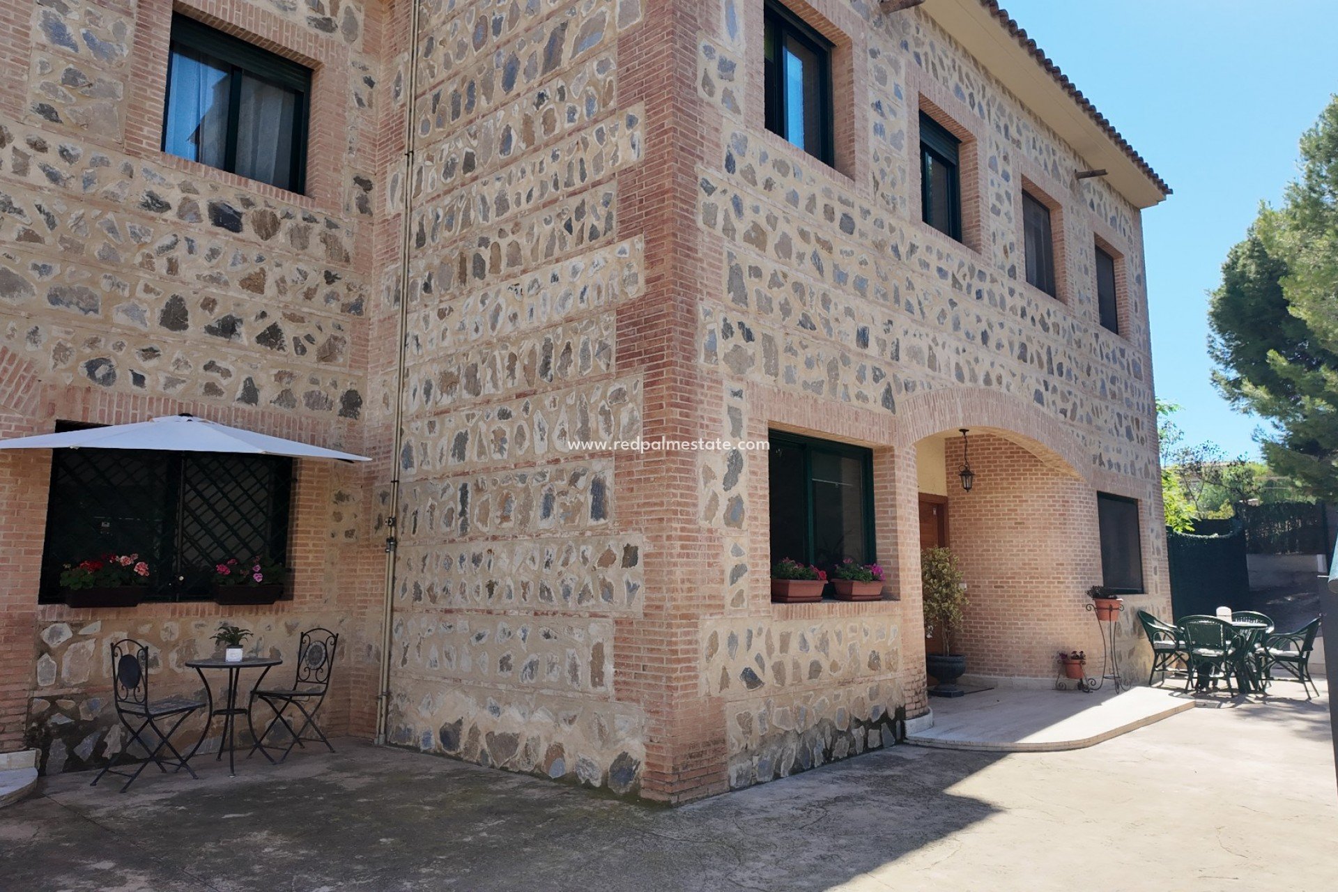 Videresalg - Bungalow -
Alicante - Lloixa