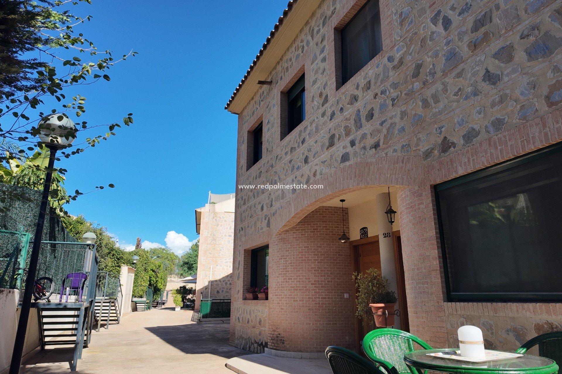 Videresalg - Bungalow -
Alicante - Lloixa