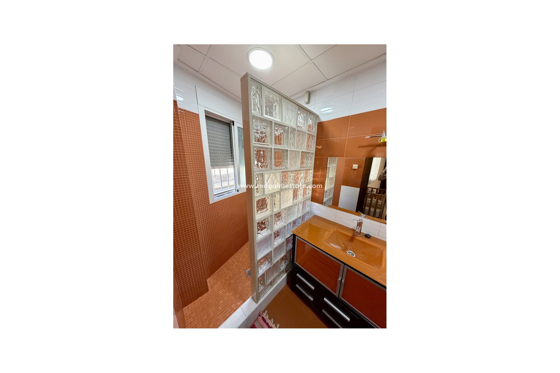 Videresalg - Bungalow -
Benferri - Inland