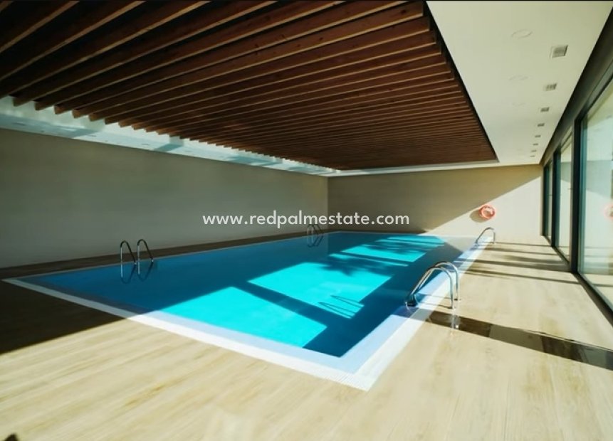 Videresalg - Bungalow -
Benidorm