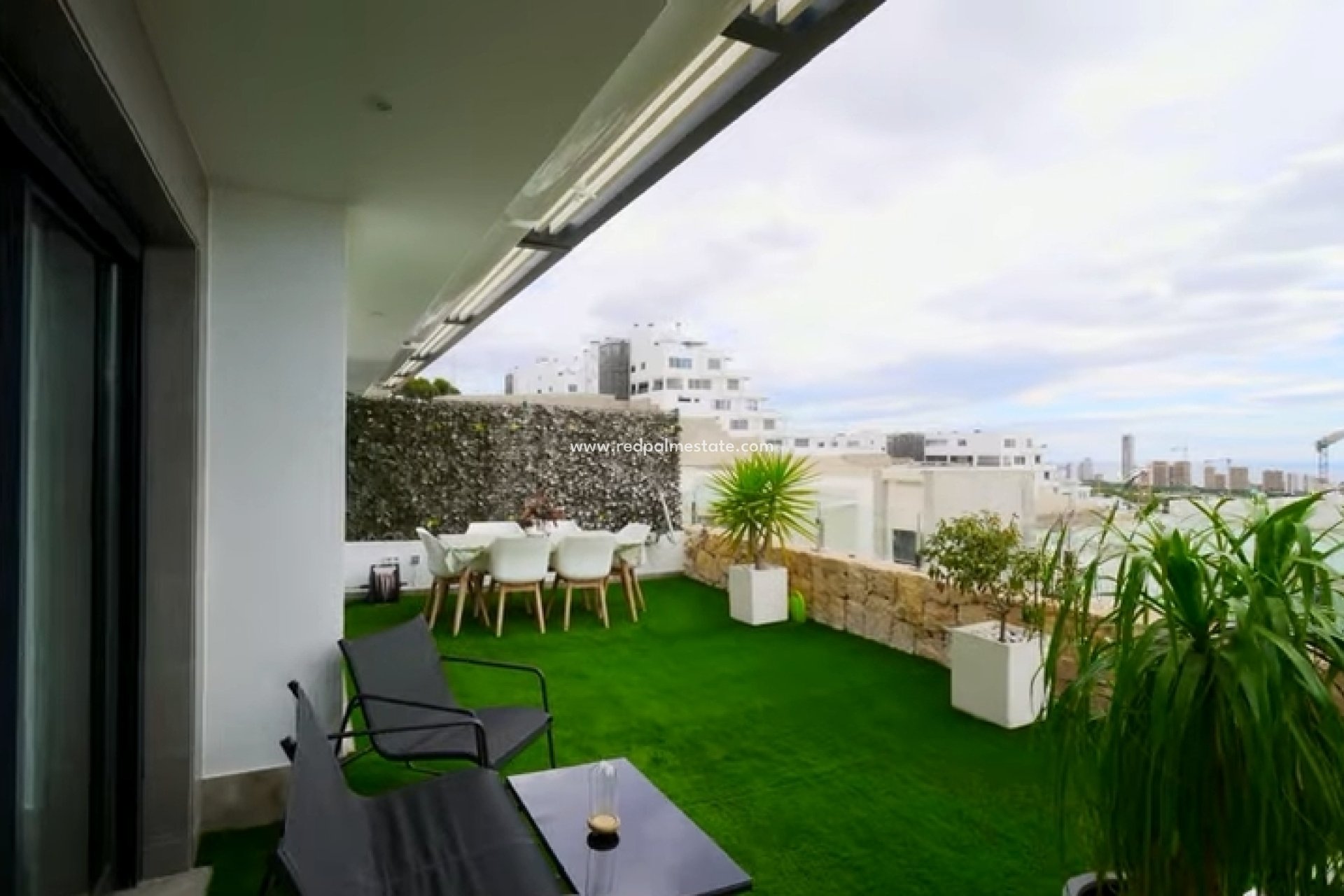 Videresalg - Bungalow -
Benidorm