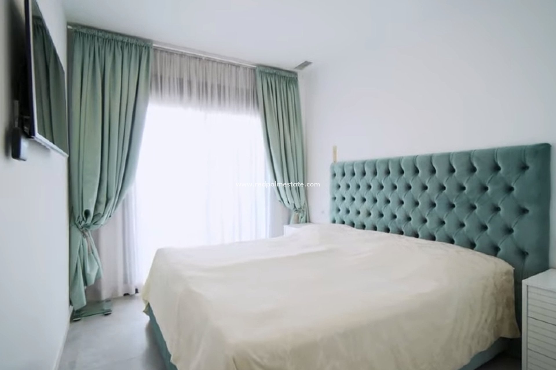 Videresalg - Bungalow -
Benidorm