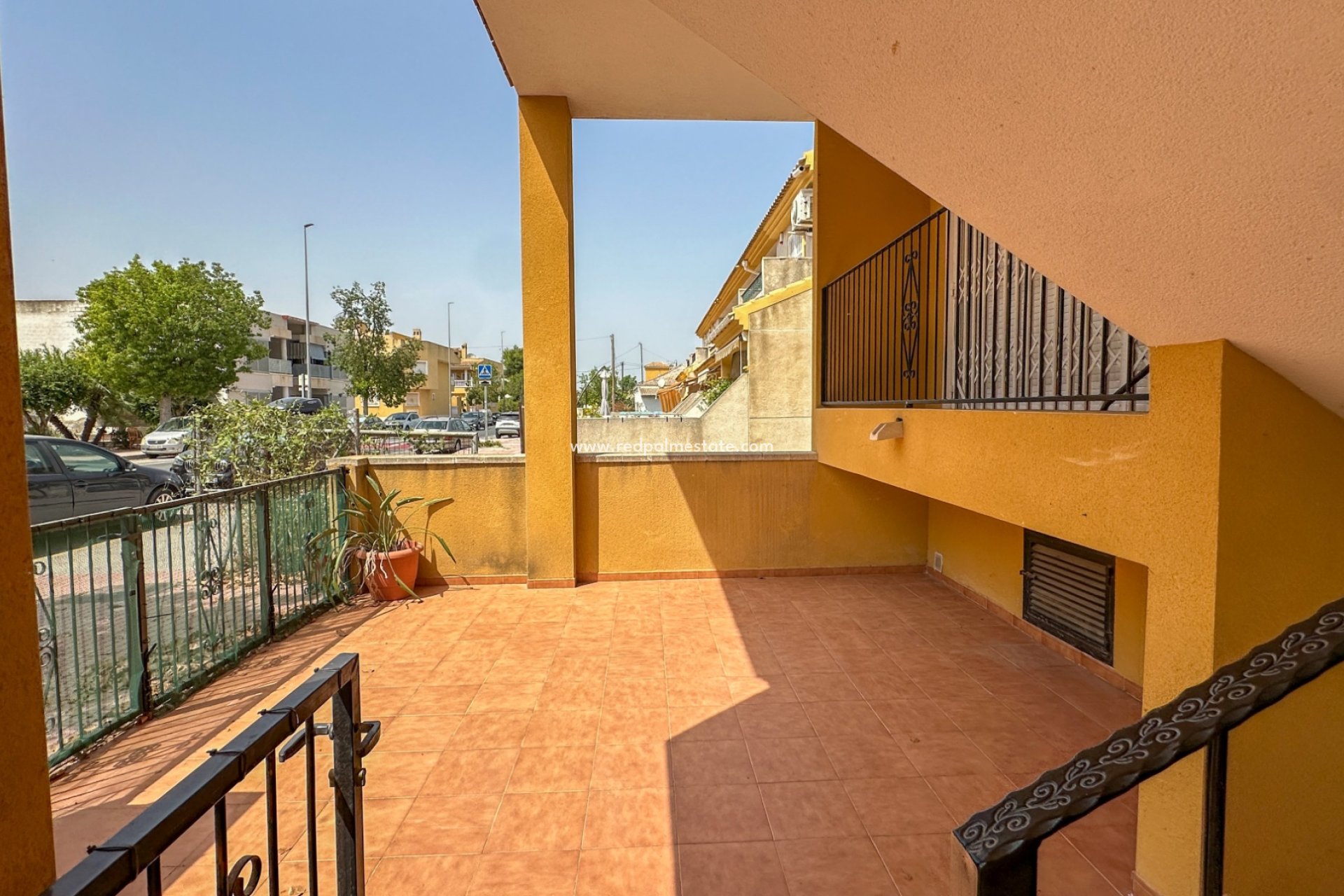 Videresalg - Bungalow -
Daya Nueva - Costa Blanca