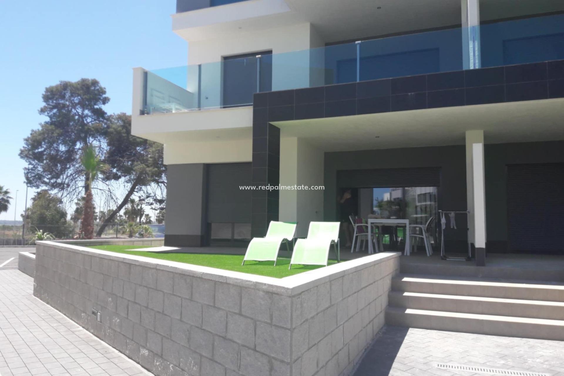 Videresalg - Bungalow -
Guardamar del Segura - EL RASO