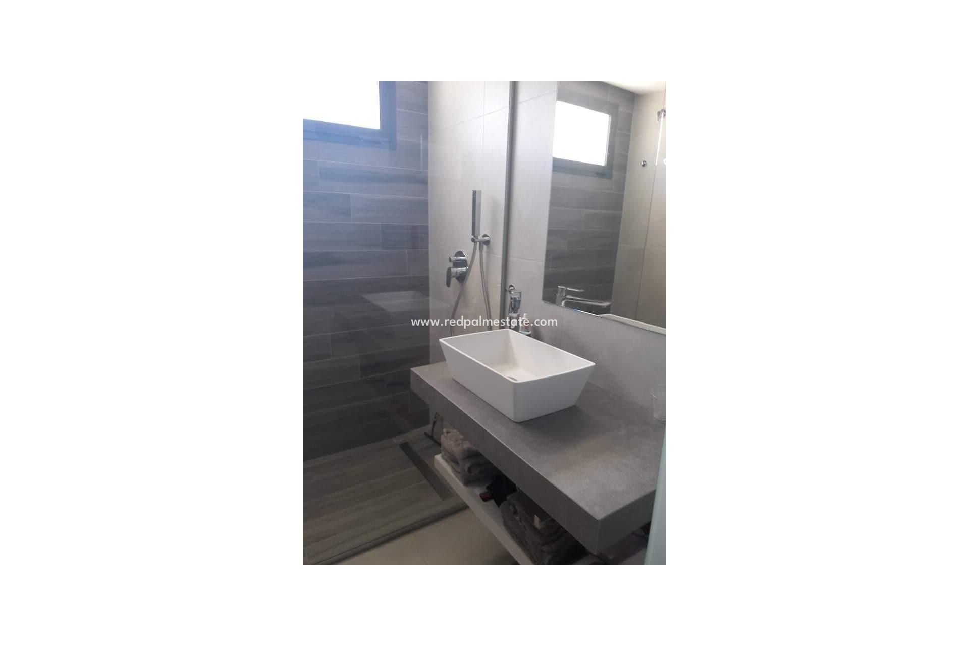 Videresalg - Bungalow -
Guardamar del Segura - EL RASO