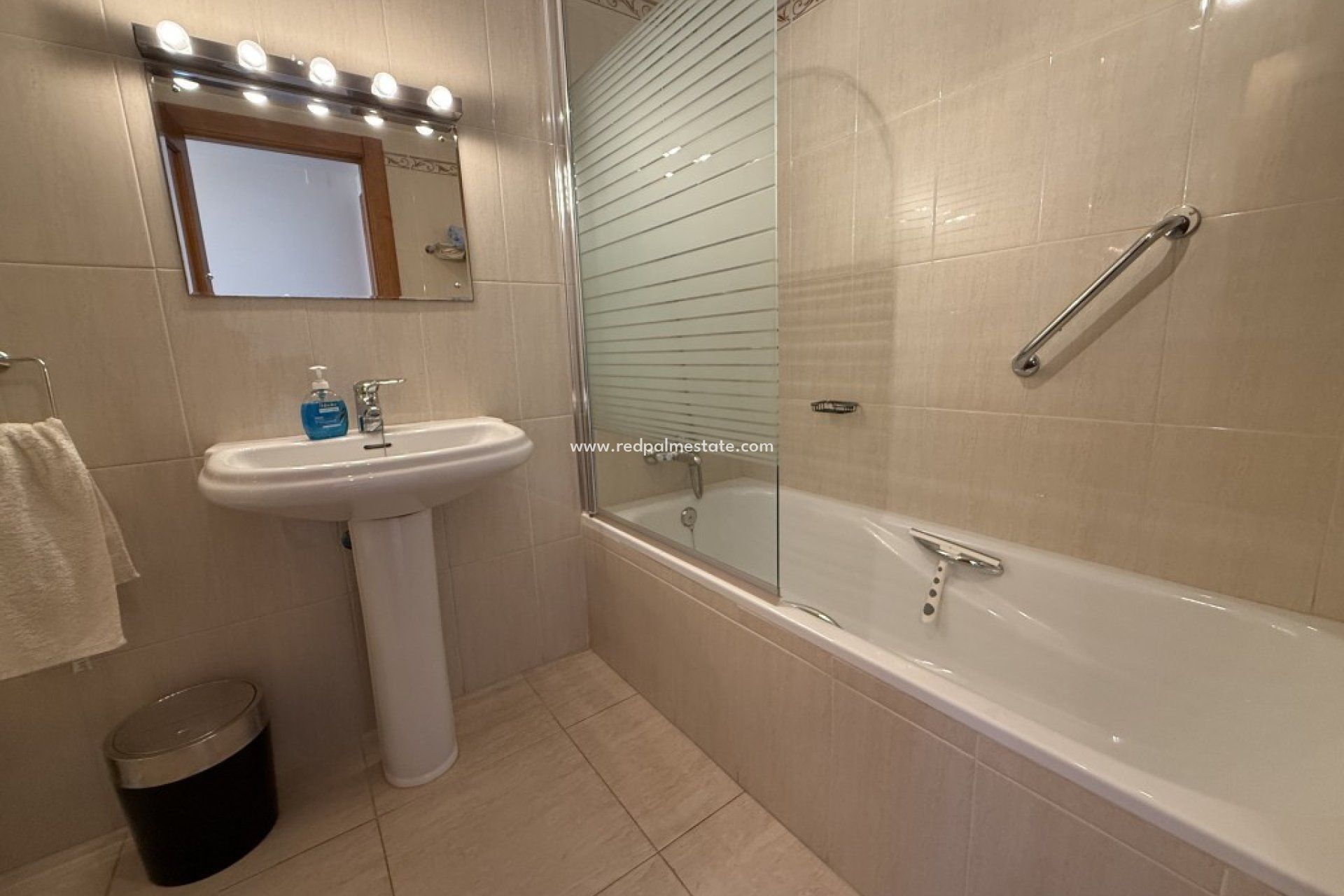 Videresalg - Bungalow -
La Puebla