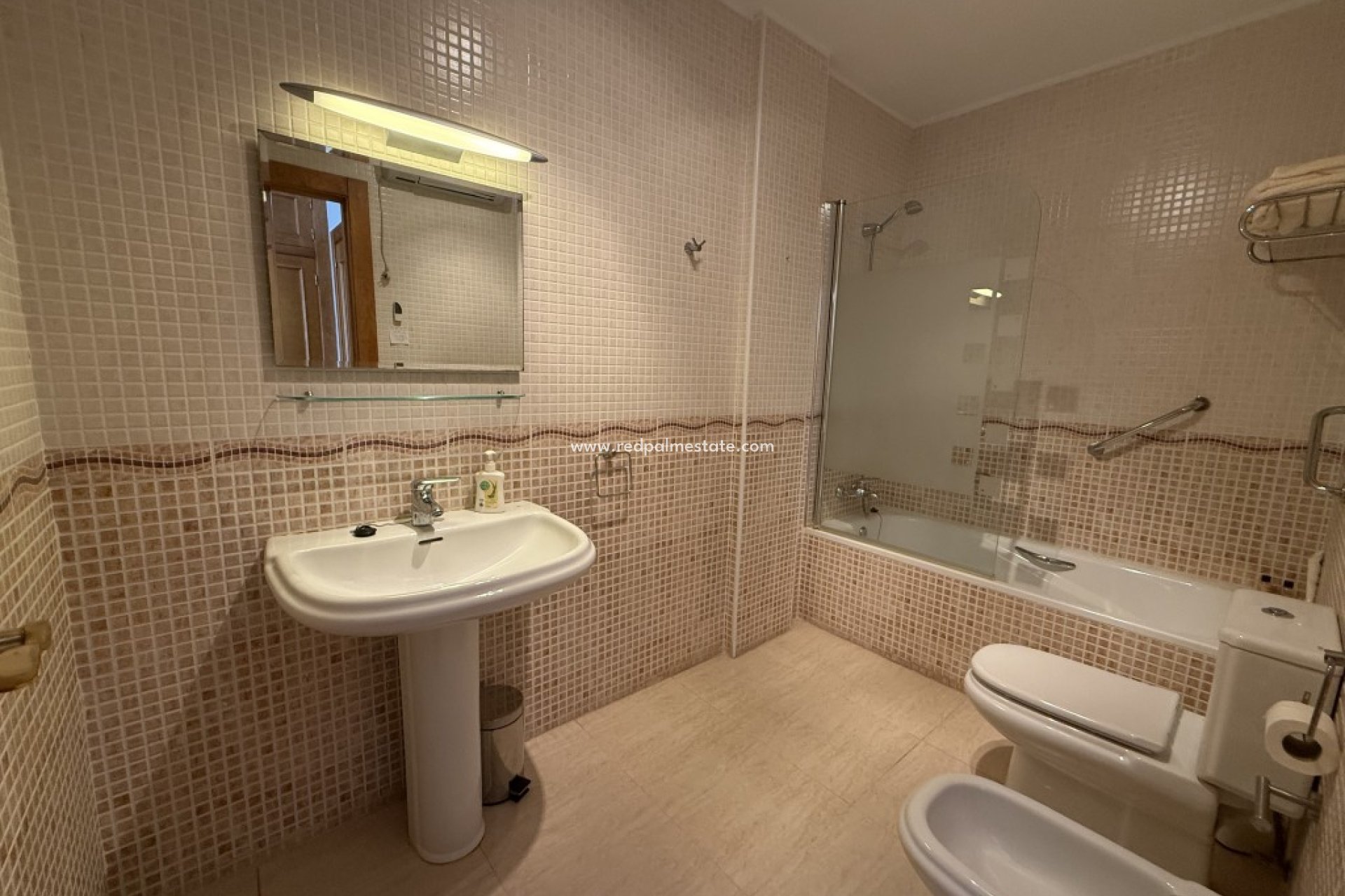 Videresalg - Bungalow -
La Puebla