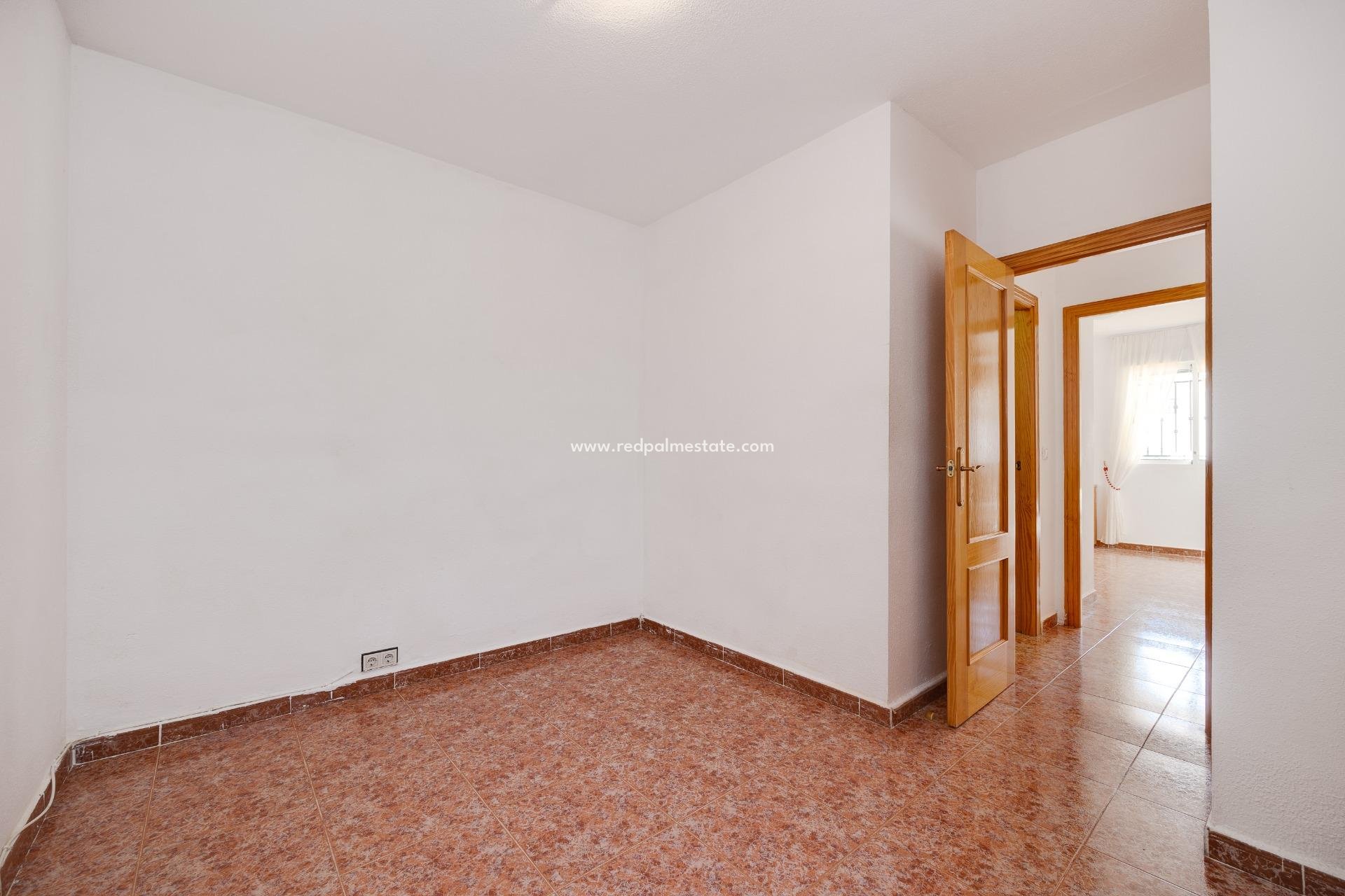 Videresalg - Bungalow -
Orihuela Costa - Desamparados-hurchillo-torremendo