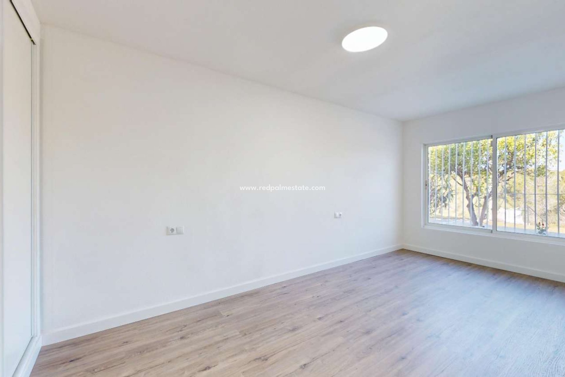 Videresalg - Bungalow -
Orihuela Costa - Inland