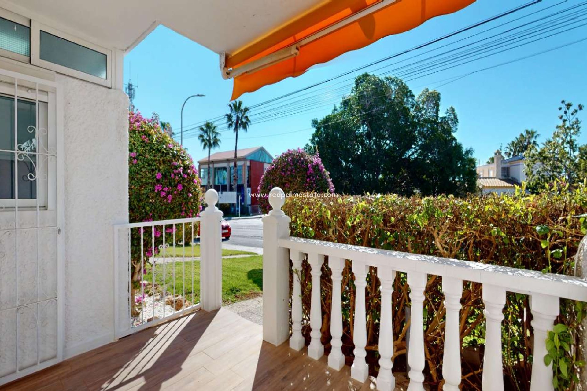 Videresalg - Bungalow -
Orihuela Costa - Inland
