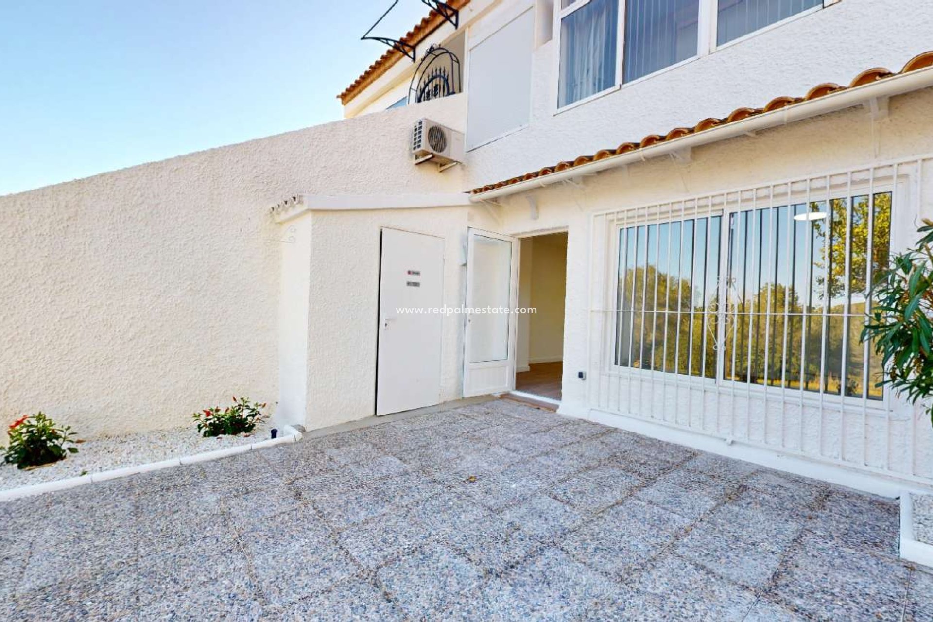 Videresalg - Bungalow -
Orihuela Costa - Inland