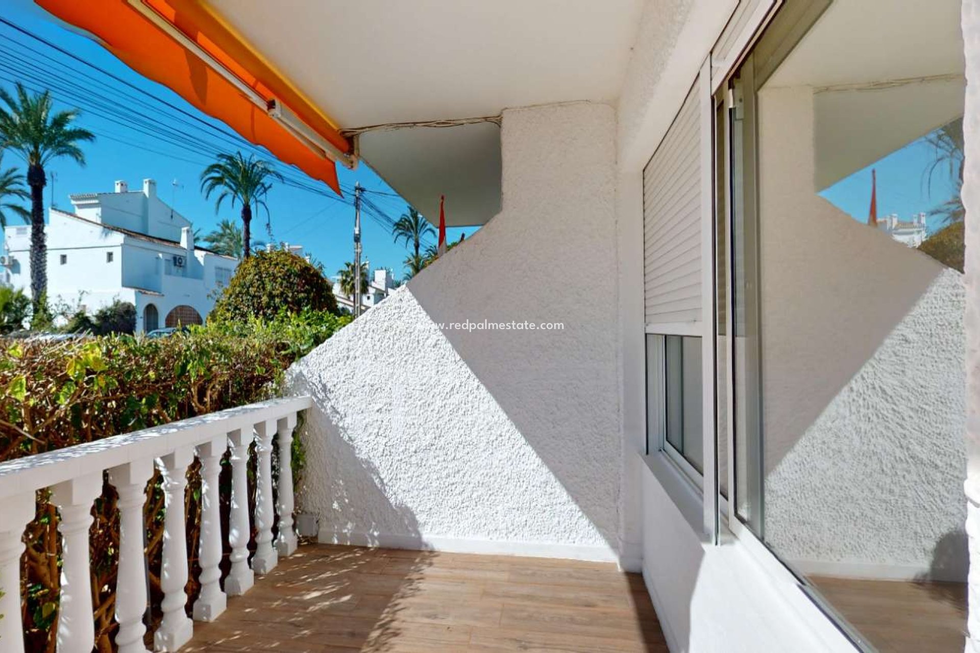Videresalg - Bungalow -
Orihuela Costa - Inland