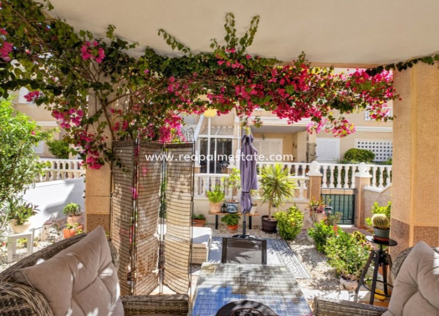 Videresalg - Bungalow -
Orihuela Costa - Inland