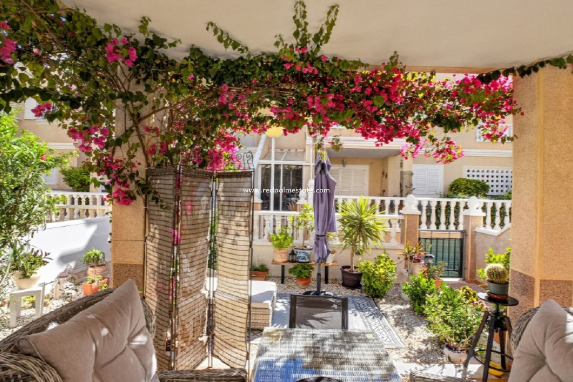 Videresalg - Bungalow -
Orihuela Costa - Inland