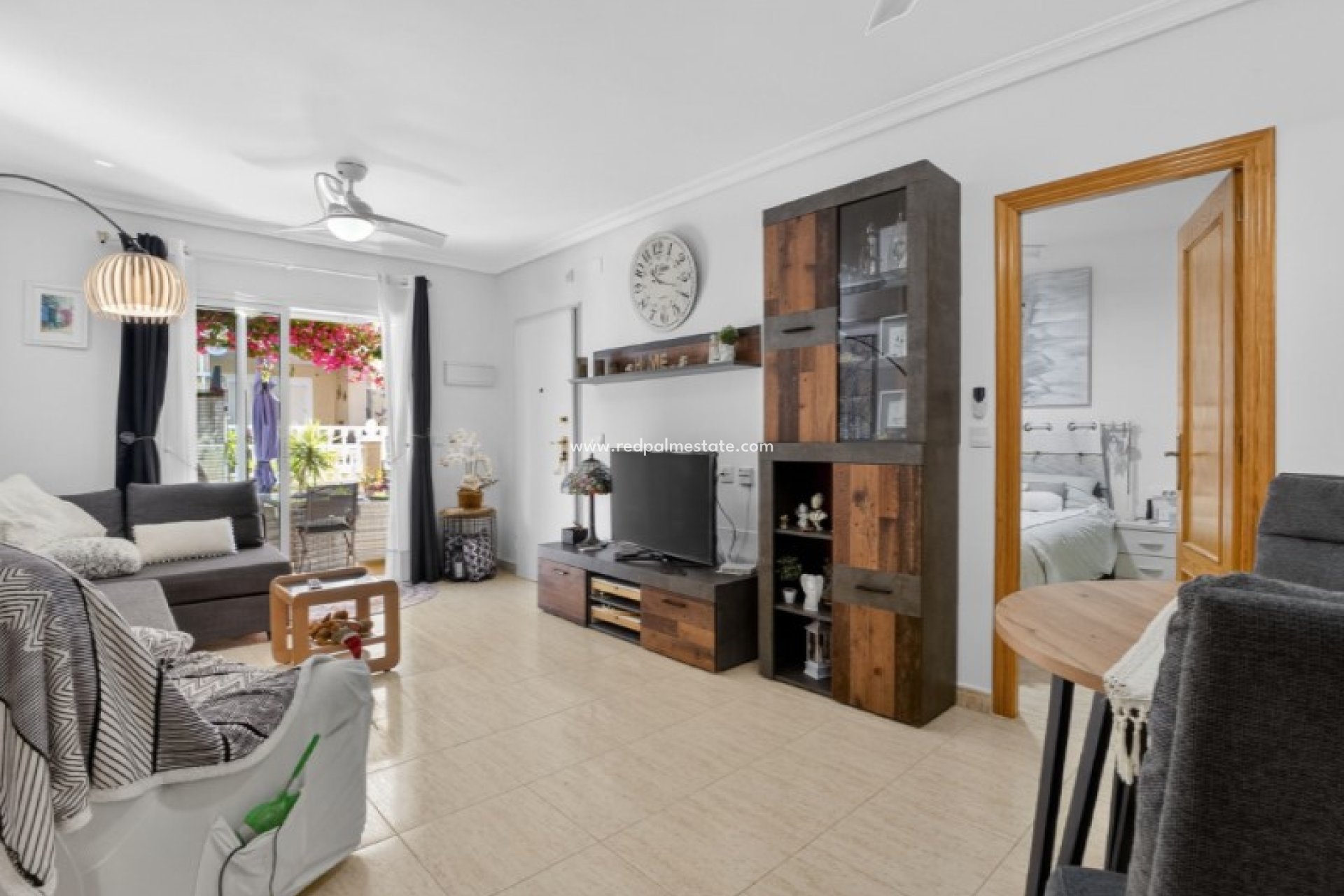 Videresalg - Bungalow -
Orihuela Costa - Inland