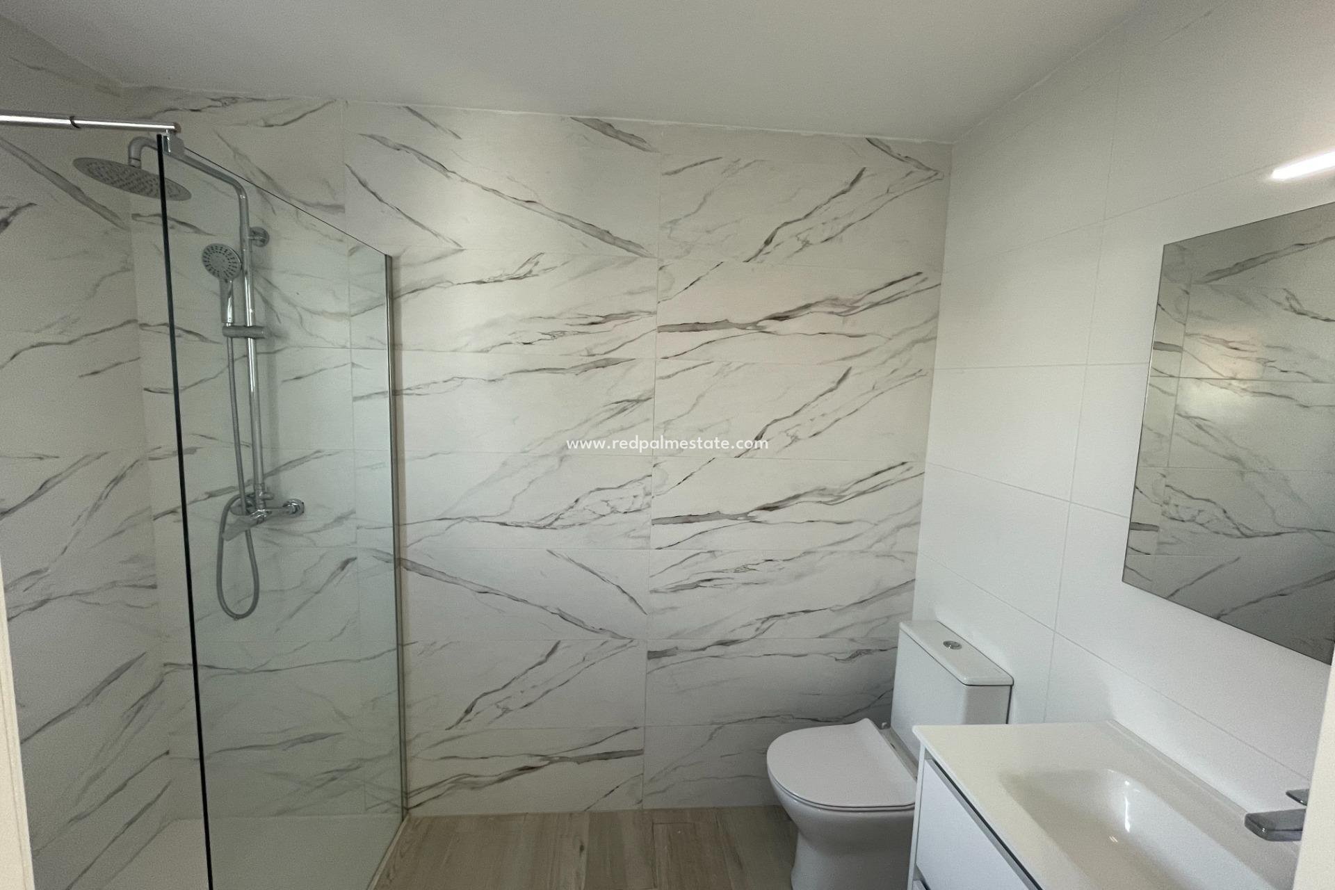 Videresalg - Bungalow -
Orihuela Costa - La Regia