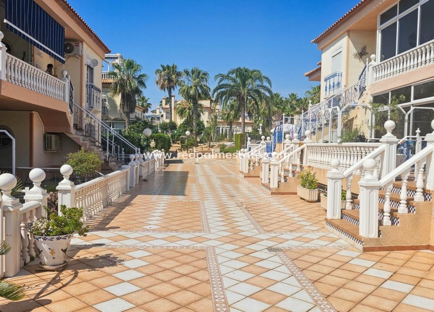 Videresalg - Bungalow -
Orihuela Costa - Los altos