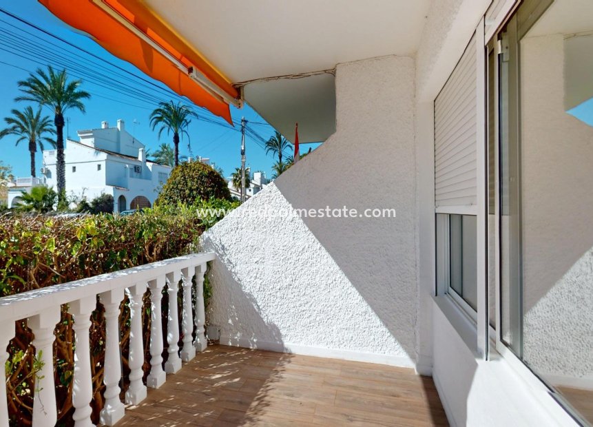 Videresalg - Bungalow -
Orihuela Costa - Villamartín