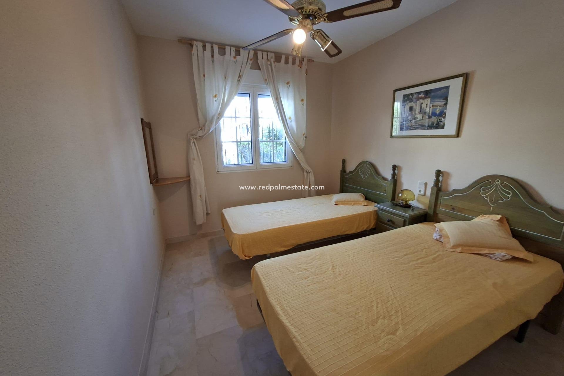 Videresalg - Bungalow -
Orihuela Costa - Villamartín