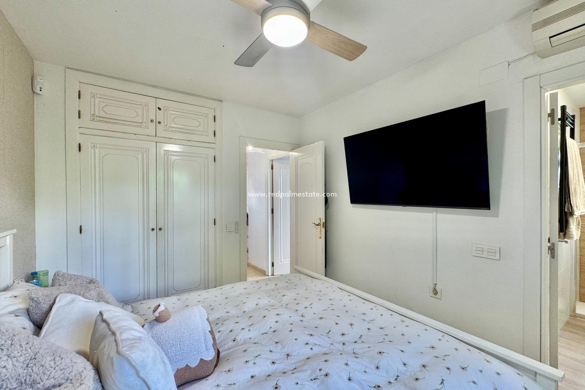 Videresalg - Bungalow -
Orihuela Costa - Villamartín