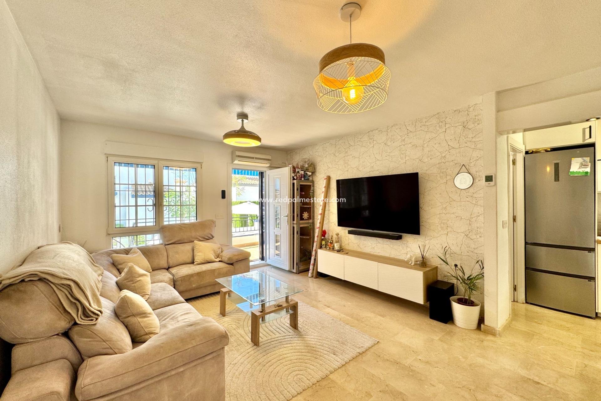 Videresalg - Bungalow -
Orihuela Costa - Villamartín