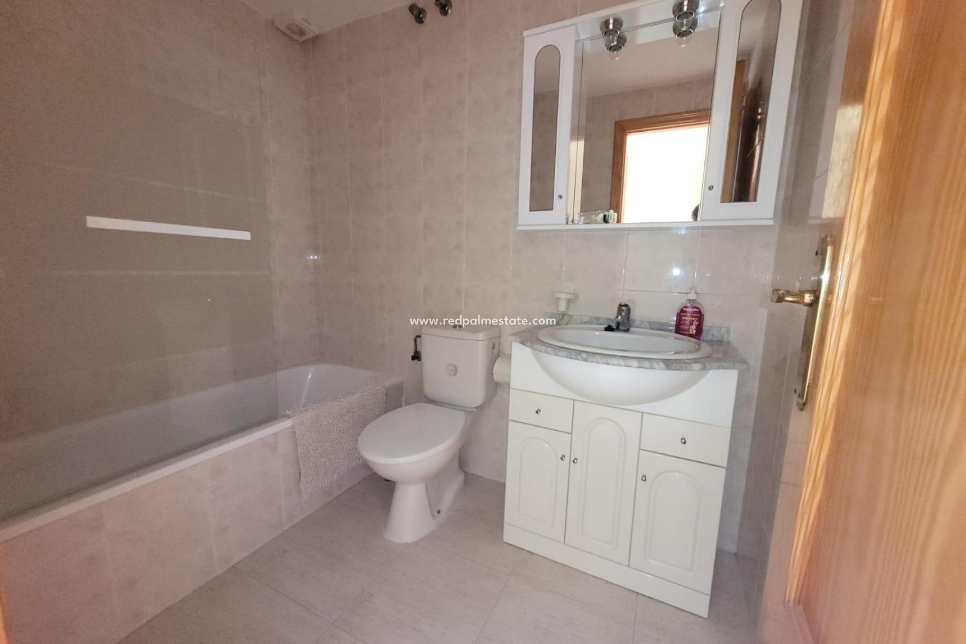 Videresalg - Bungalow -
San Miguel de Salinas - Inland