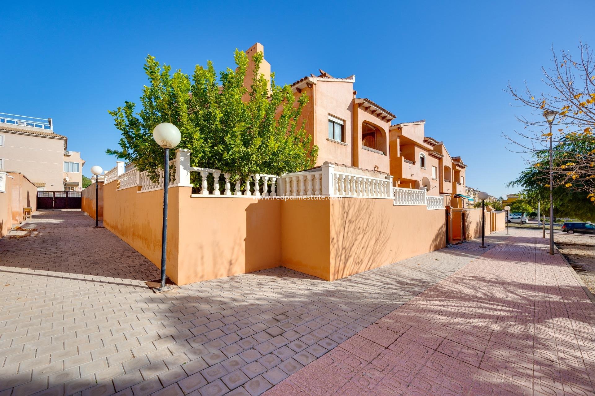 Videresalg - Bungalow -
Torrevieja - Aguas Nueva