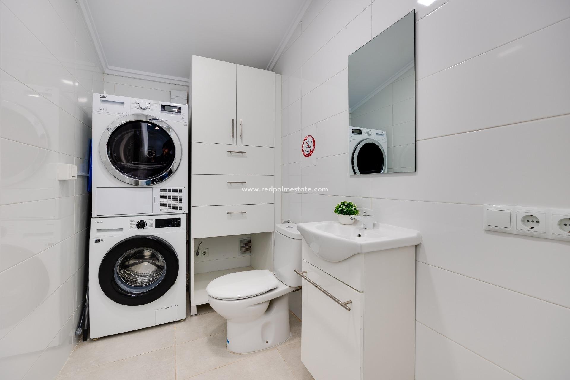 Videresalg - Bungalow -
Torrevieja - Aguas Nueva