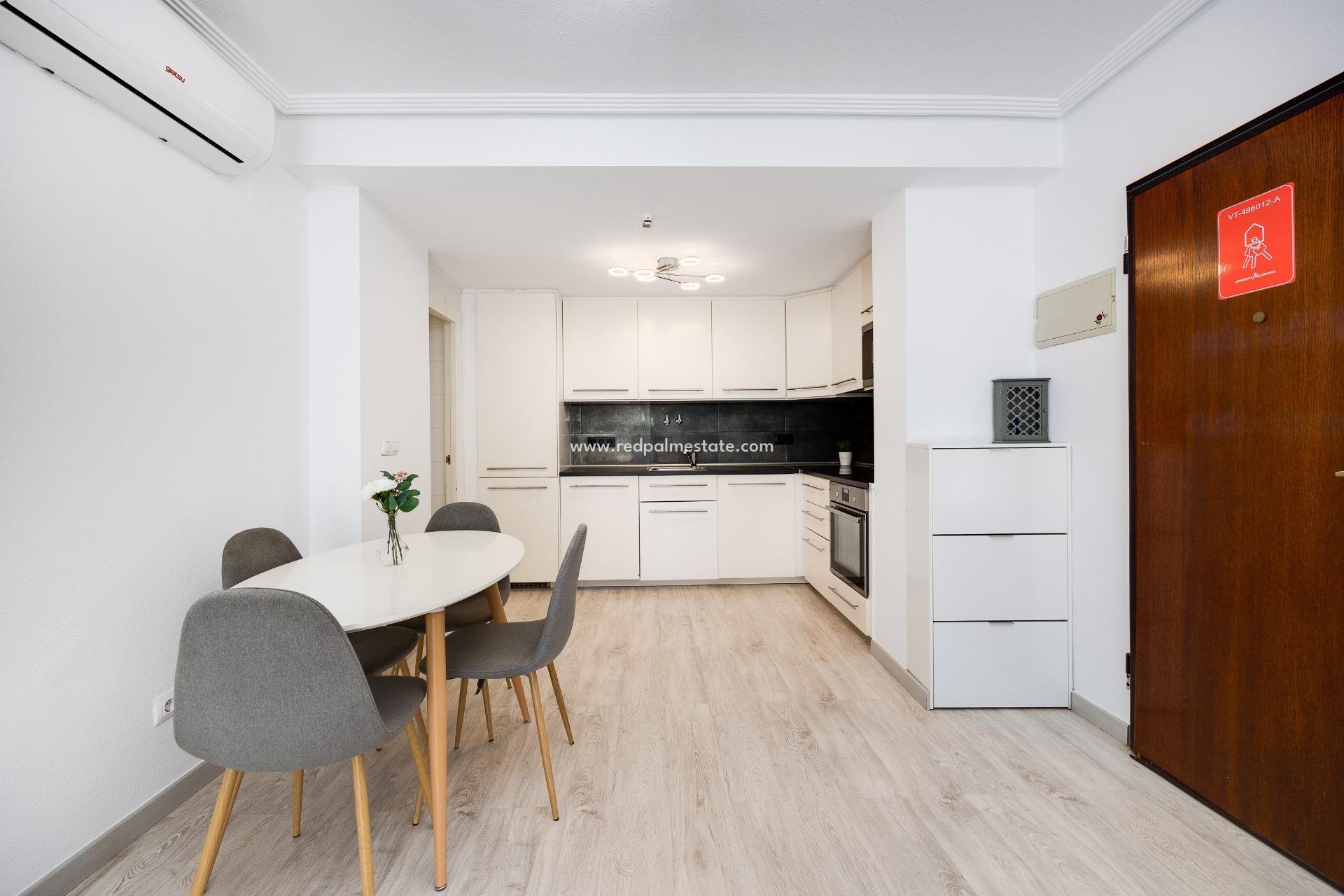 Videresalg - Bungalow -
Torrevieja - Aguas Nueva