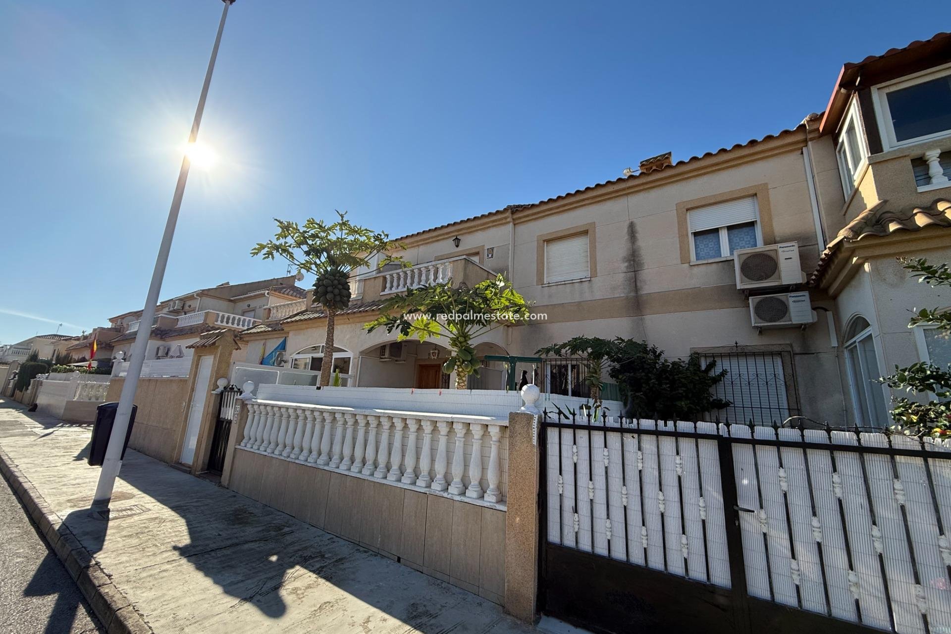 Videresalg - Bungalow -
Torrevieja - Aguas Nueva
