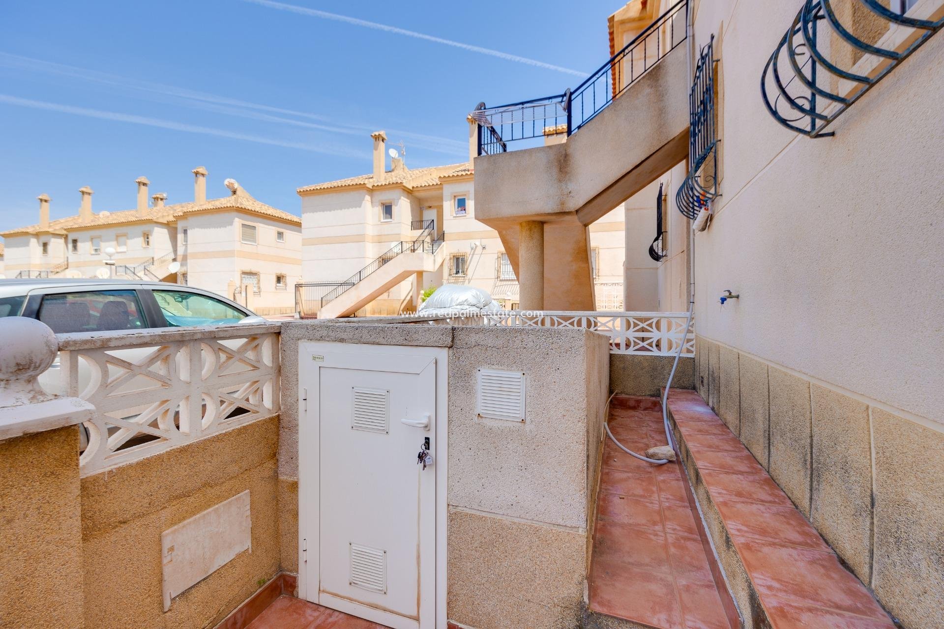 Videresalg - Bungalow -
Torrevieja - Aguas Nueva