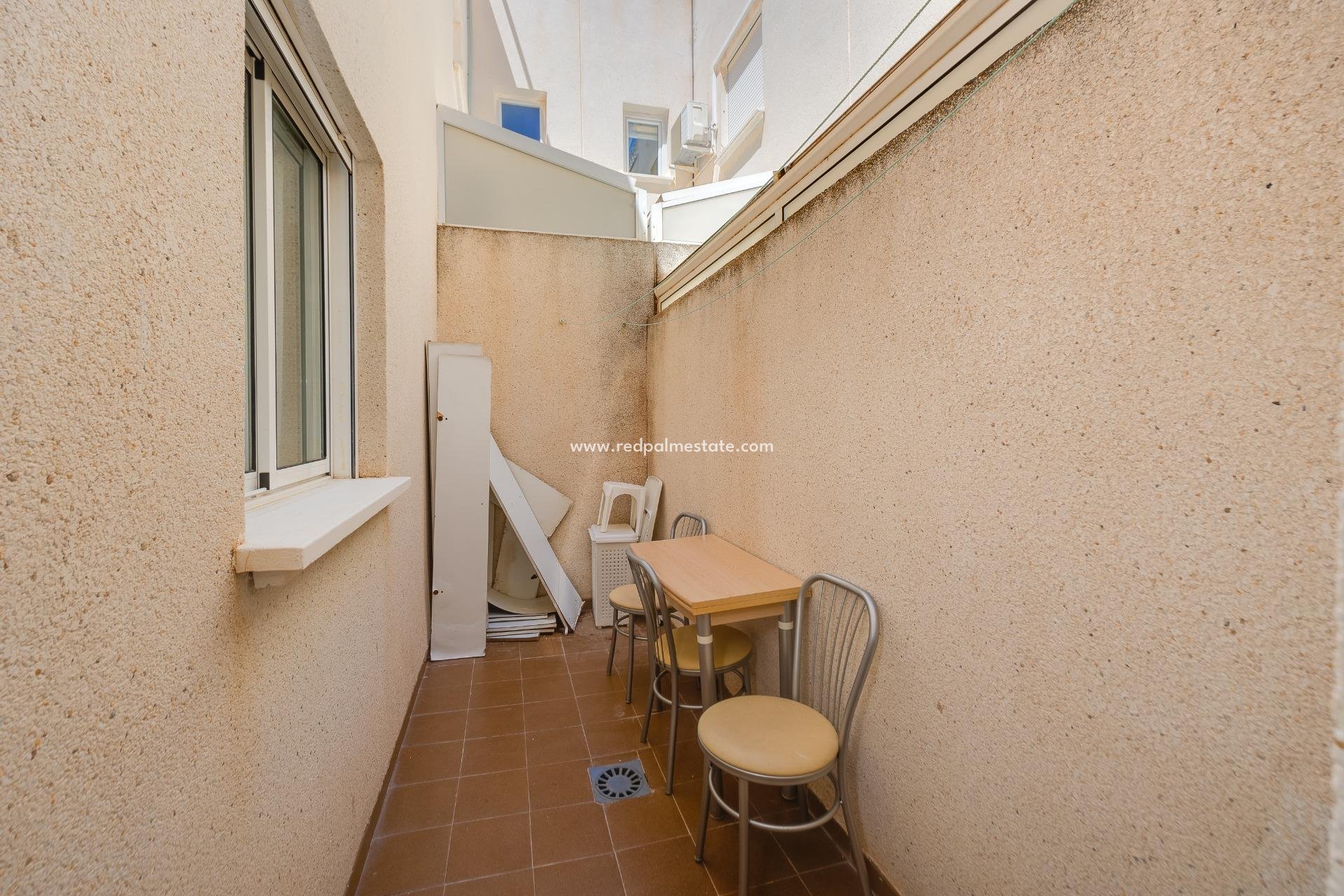 Videresalg - Bungalow -
Torrevieja - Aguas Nueva