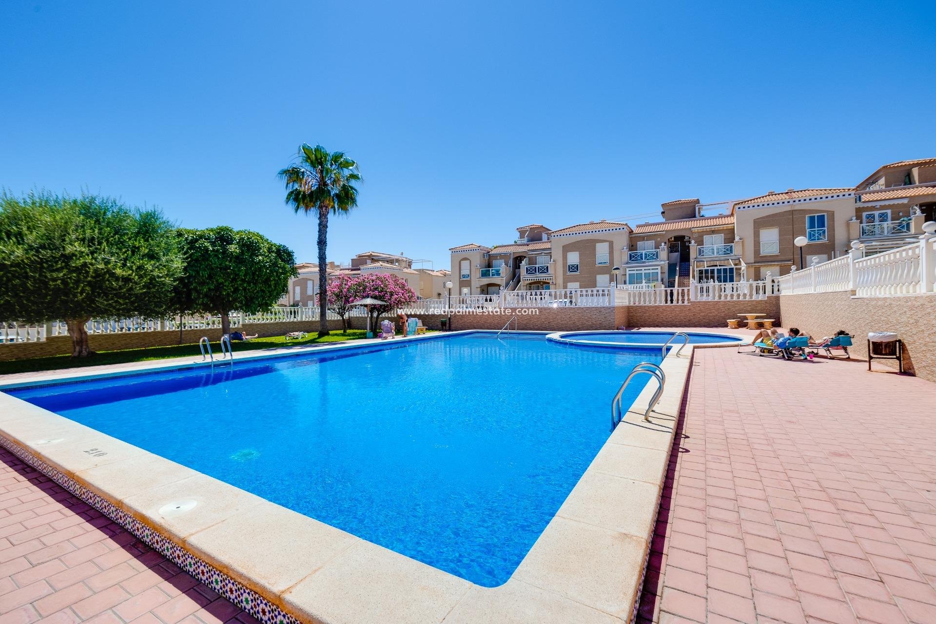Videresalg - Bungalow -
Torrevieja - Aguas Nueva