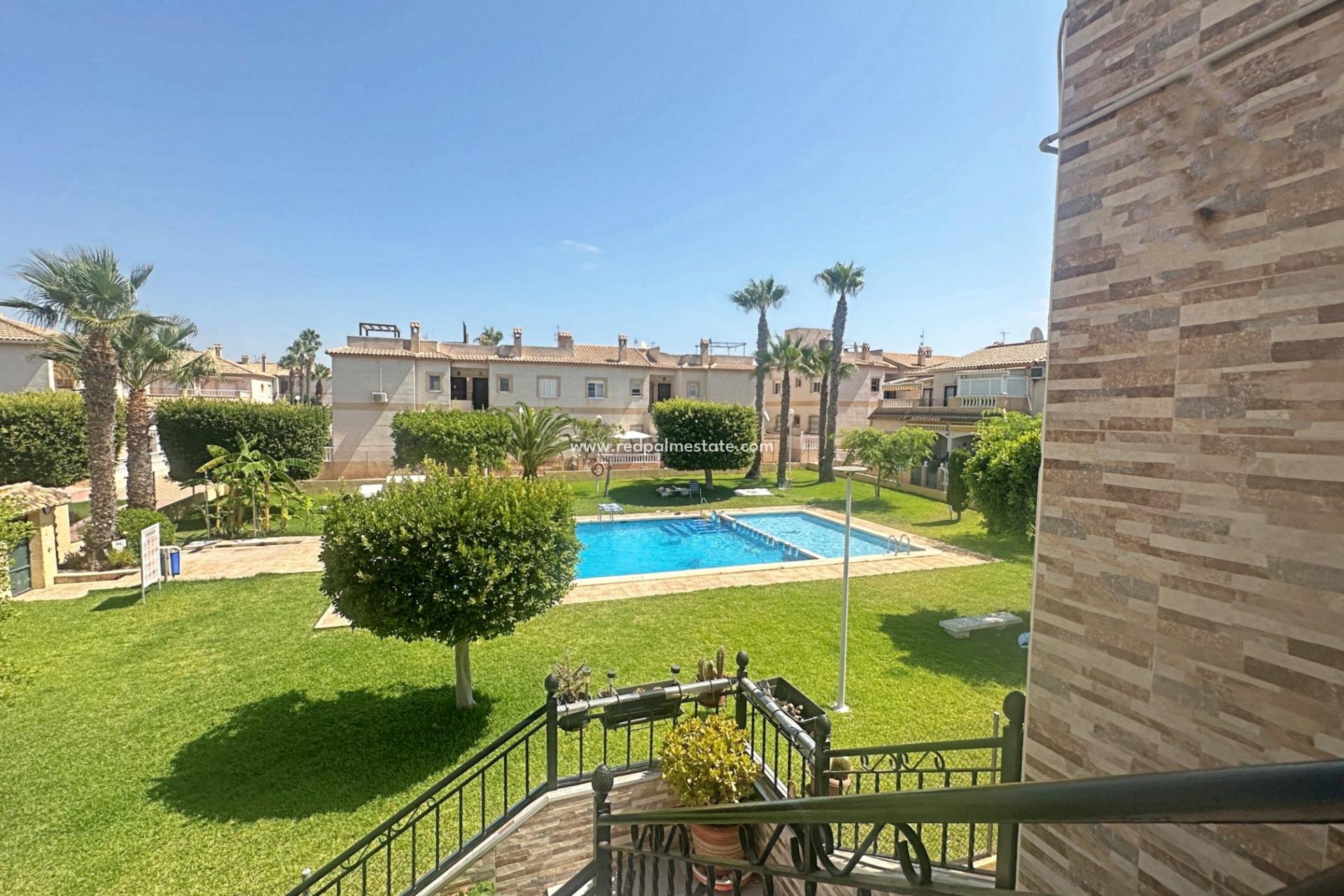 Videresalg - Bungalow -
Torrevieja - Aguas Nuevas