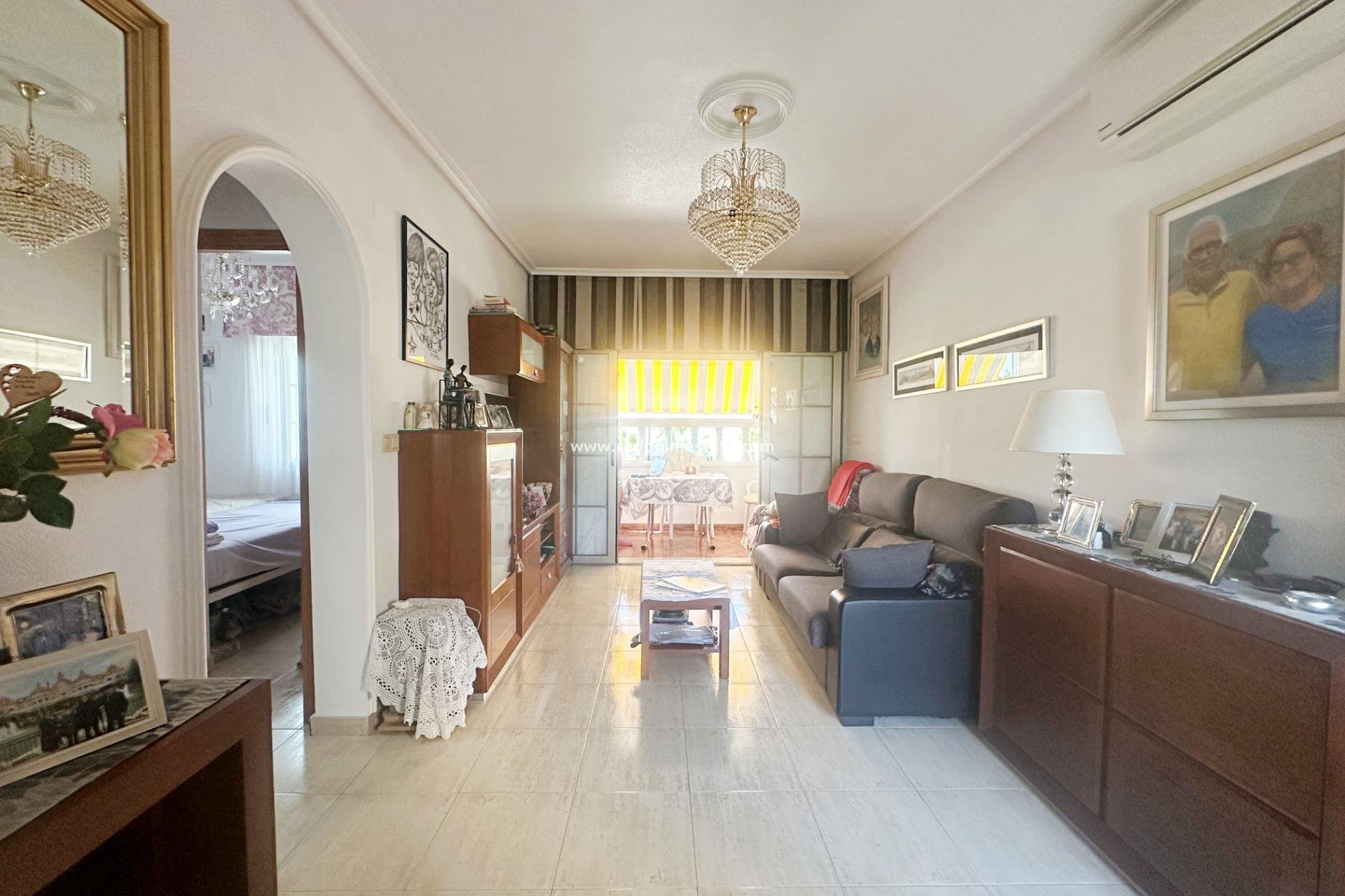 Videresalg - Bungalow -
Torrevieja - Aguas Nuevas