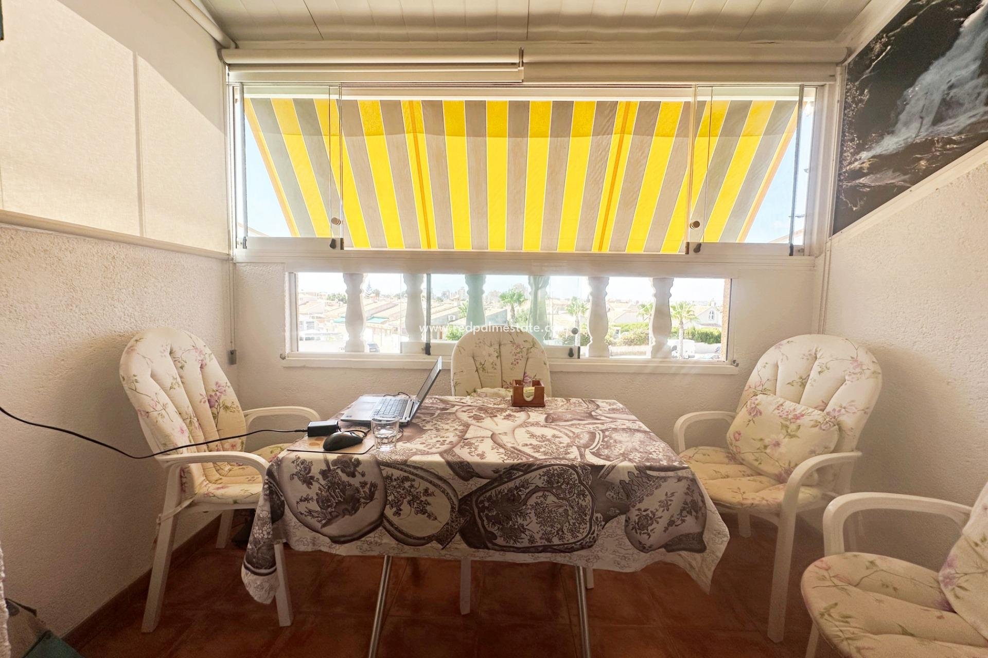 Videresalg - Bungalow -
Torrevieja - Aguas Nuevas