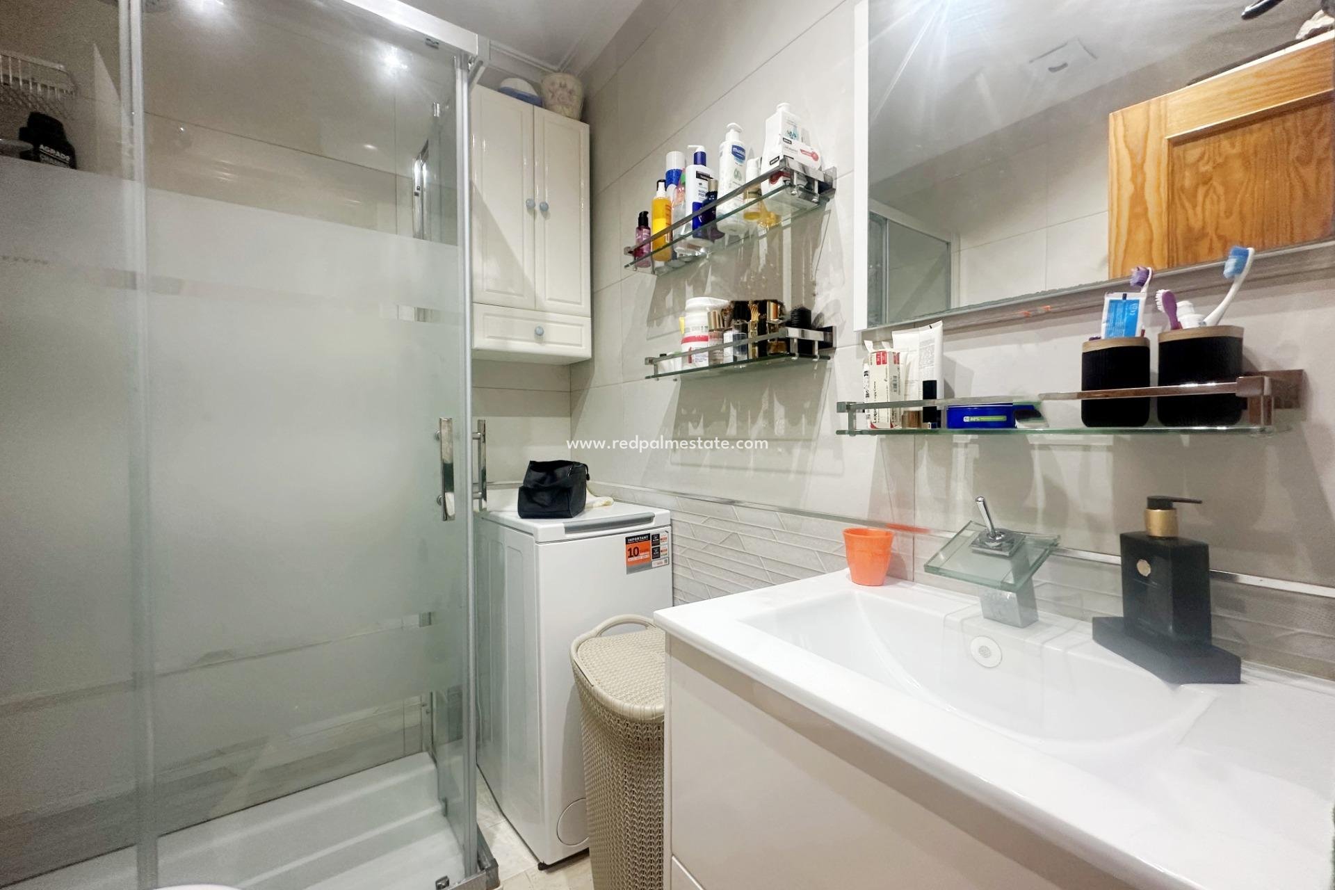 Videresalg - Bungalow -
Torrevieja - Aguas Nuevas