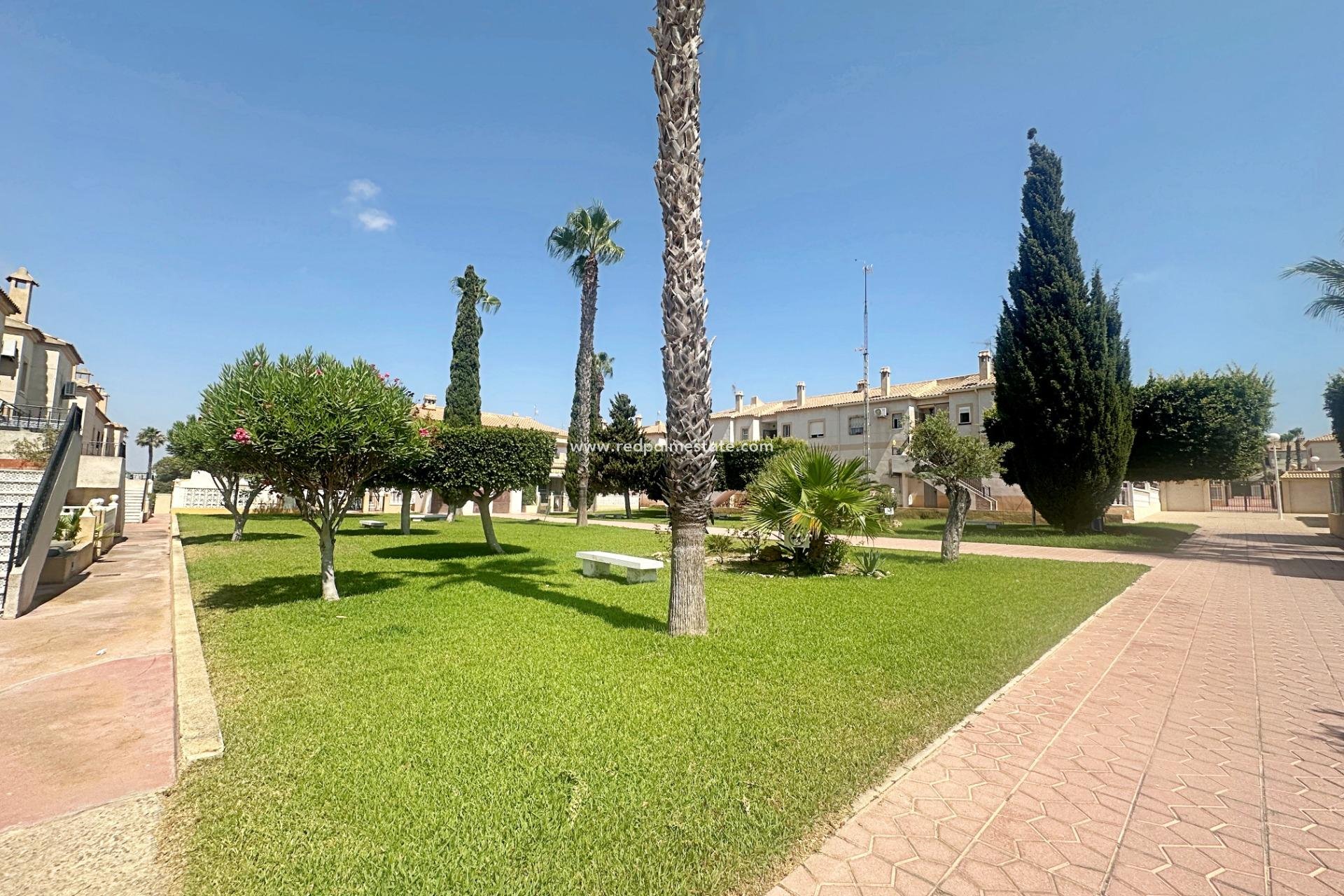 Videresalg - Bungalow -
Torrevieja - Aguas Nuevas