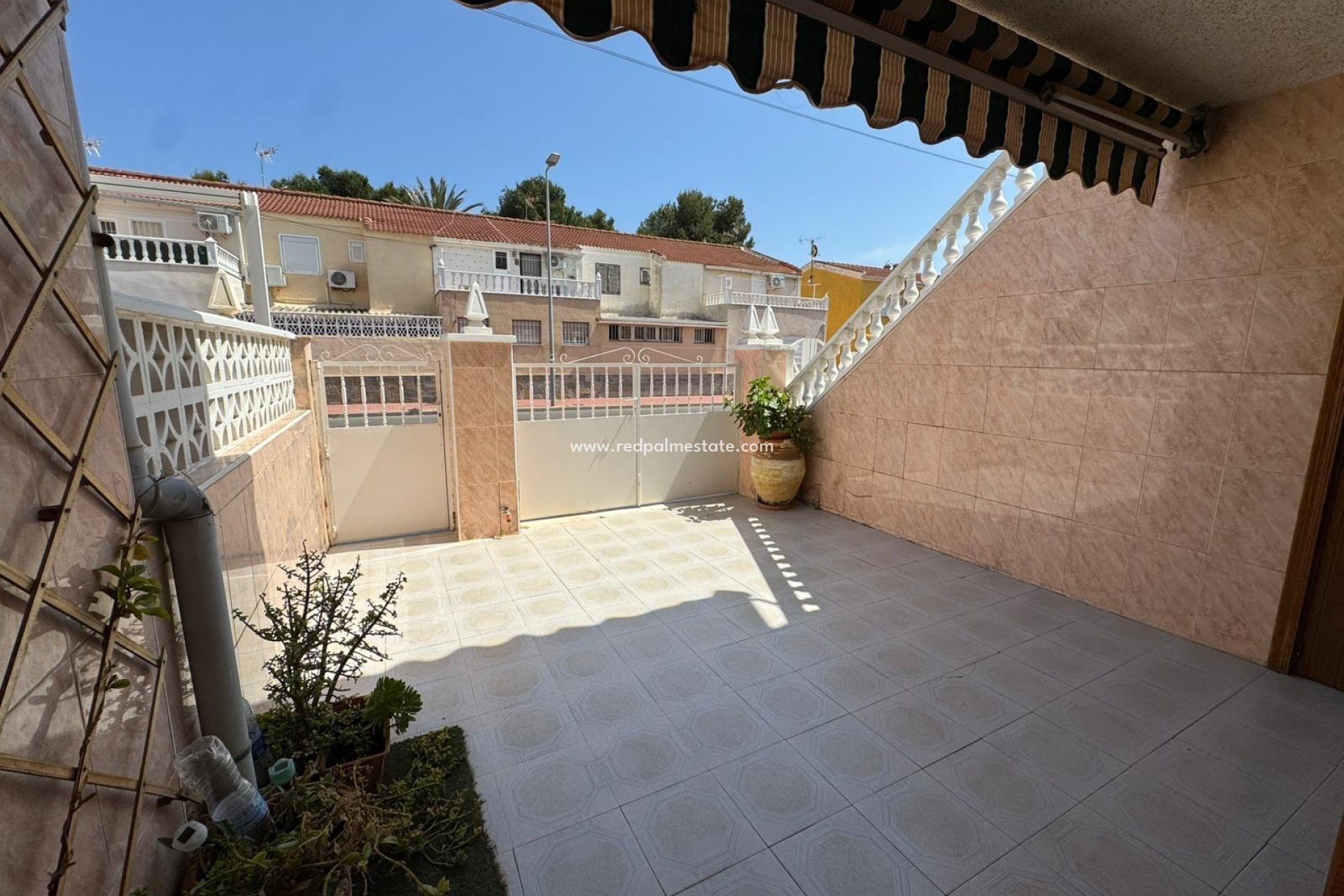 Videresalg - Bungalow -
Torrevieja - El Acequión - Los Náufragos
