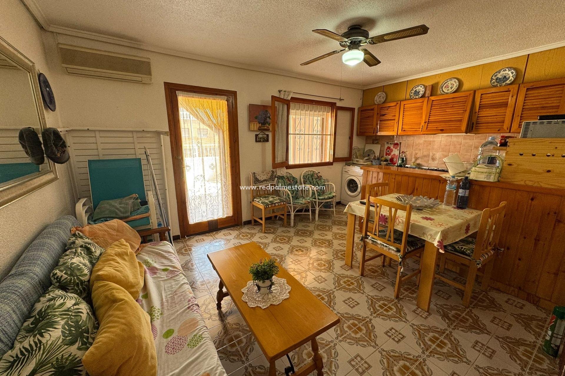 Videresalg - Bungalow -
Torrevieja - El Acequión - Los Náufragos