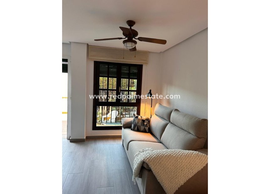 Videresalg - Bungalow -
Torrevieja - La Mata
