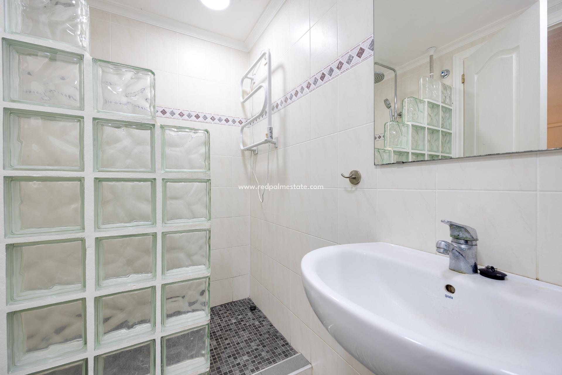 Videresalg - Bungalow -
Torrevieja - La Mata