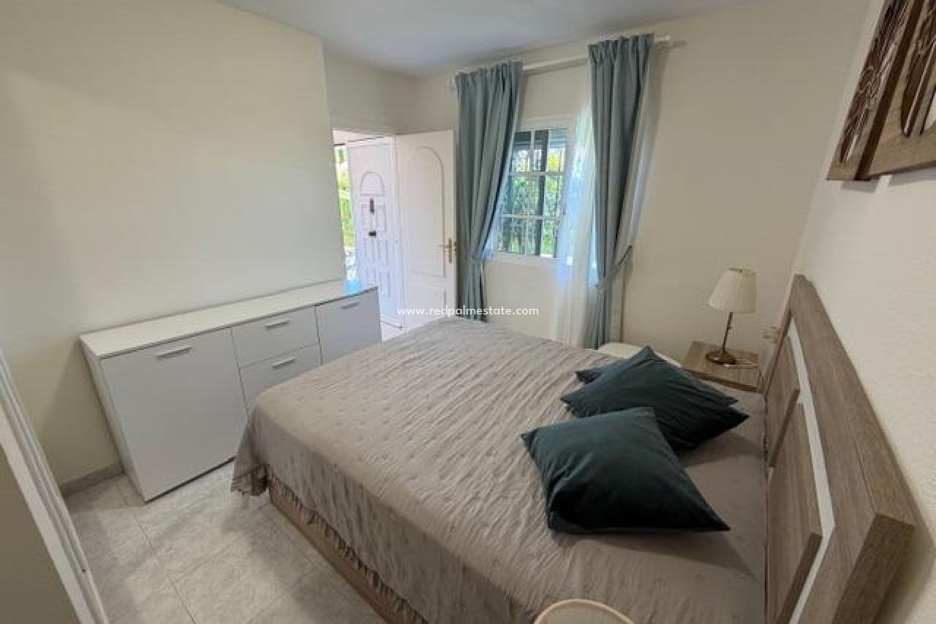 Videresalg - Bungalow -
Torrevieja - La Siesta - El Salado - Torreta