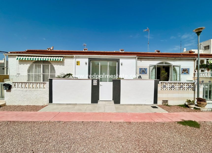 Videresalg - Bungalow -
Torrevieja - La Siesta - El Salado - Torreta