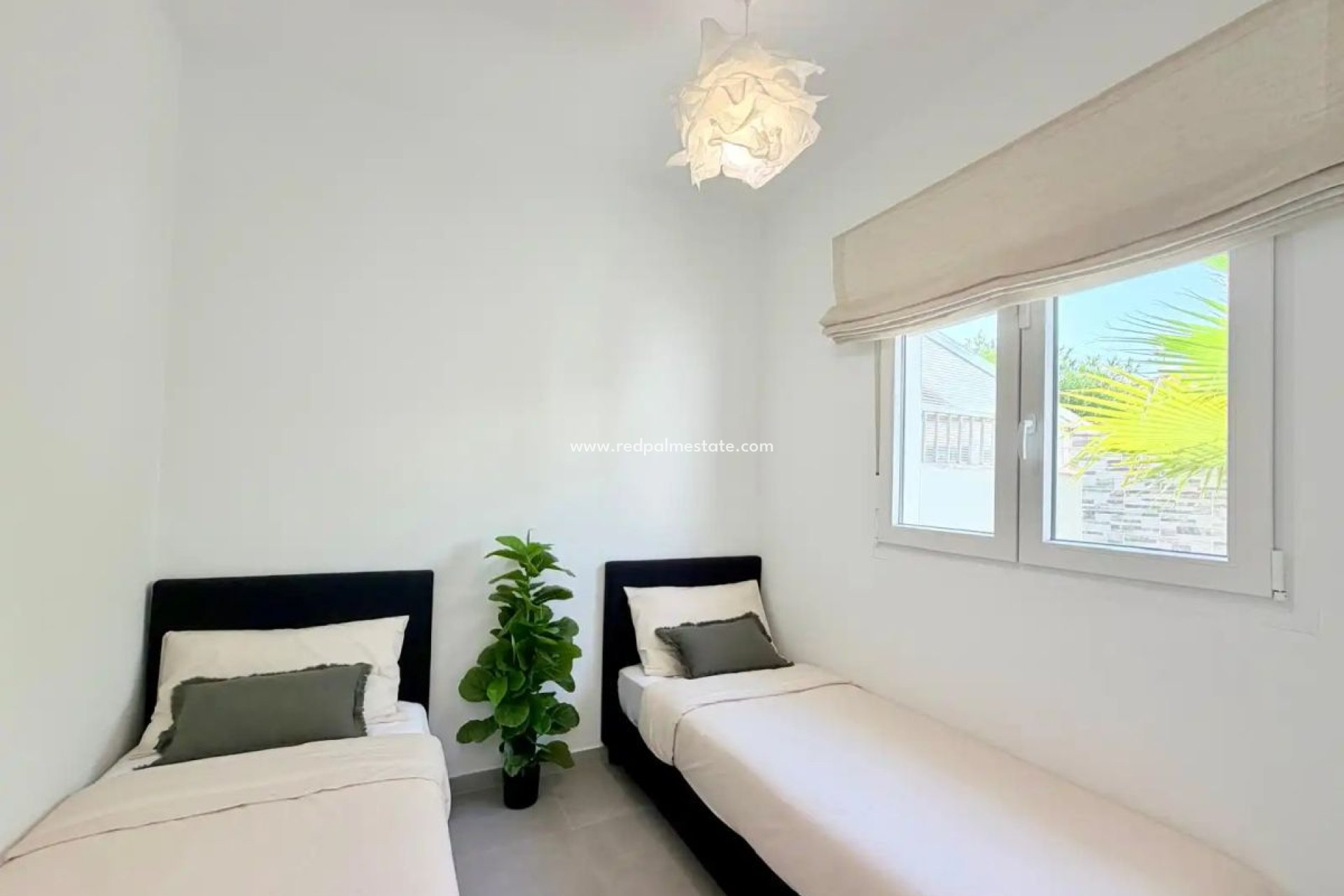 Videresalg - Bungalow -
Torrevieja - La Siesta - El Salado - Torreta